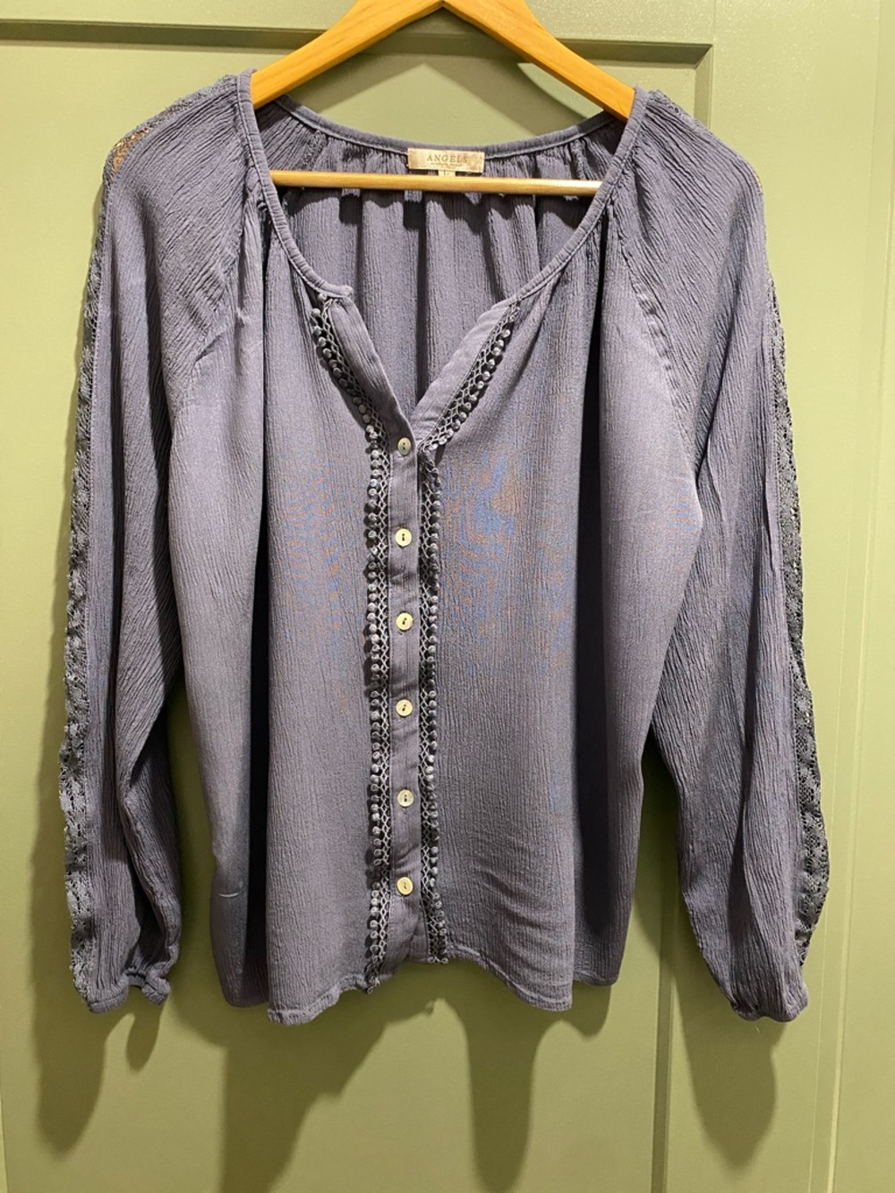 Angels Relaxed Crinkle Top in Dusty Lavender